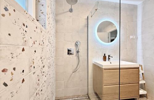 City Center Apartment | Viola Apartment