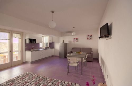 Mattinata House | Violet Tordilupo B&B in Gargano