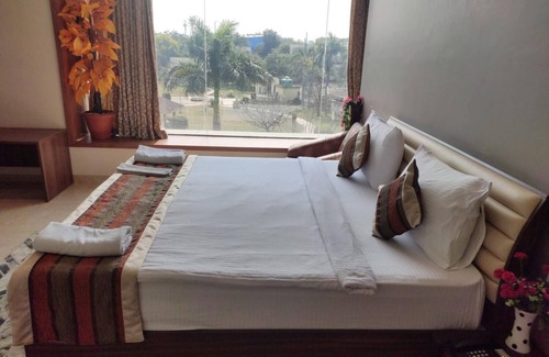 Nanded Hotel | Visawa Palace Nanded