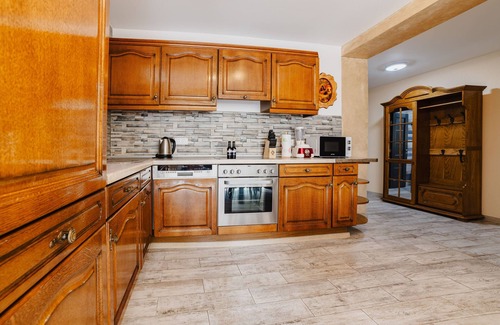 Brasov Apartment | Visit Romania By Brasov BnB 1