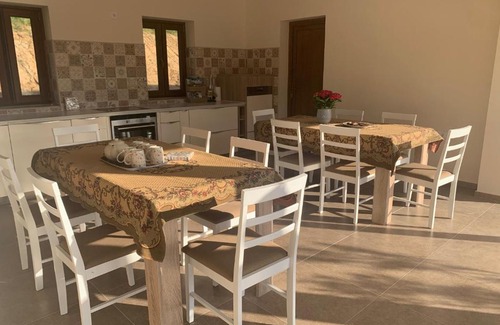 Almamellek House | Vitál Guesthouse