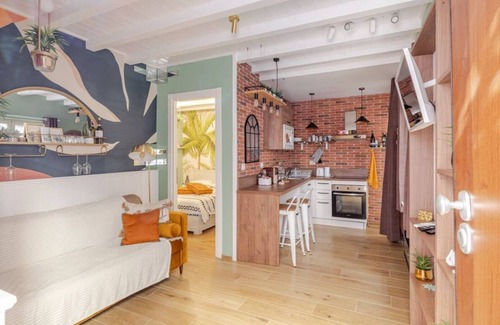 San Giovanni House | Vita Lenta Pigneto: your apartment with terrace and jacuzzi in the heart of Rome