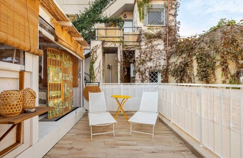 San Giovanni House | Vita Lenta Pigneto: your apartment with terrace and jacuzzi in the heart of Rome