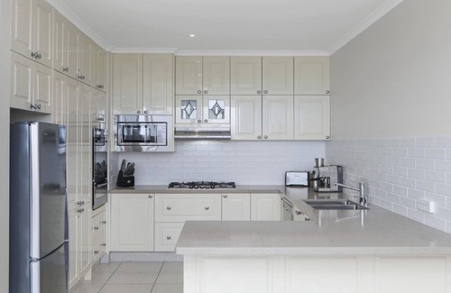 Terrigal Apartment | VITAMIN SEA | Ocean Views , WIFI | Accom Holidays