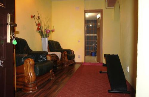 Sector 4 Apartment | Vitan modern apartment, sleeps 4