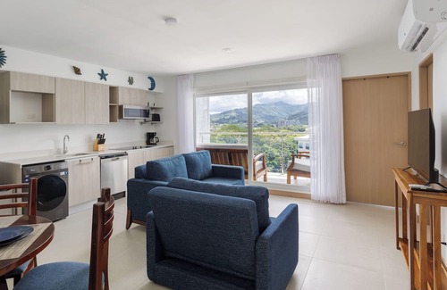 Barrio Santa Lucia Condo | Viva Jaco