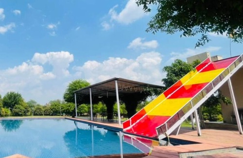 Gurugram Other | VODKA PRIVATE FARM HOUSE