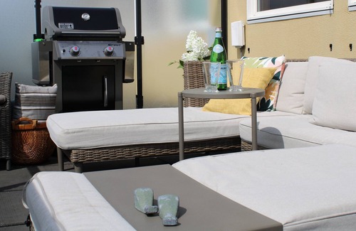 Downtown Victoria Condo | Vogue Perch - stunning two-level penthouse