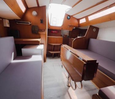 Aix-les-Bains Boat Rental | Voilier Aix les bains