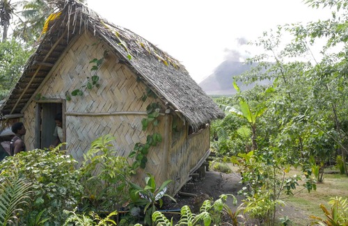 Tanna Island House | Volcano Roaring Front
