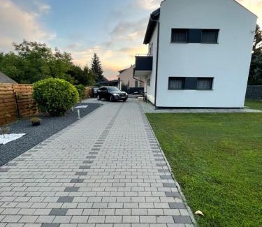 Vonyarcvashegy House | Vonyarcvashegy Nyaraló