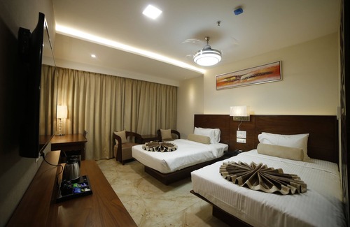 Guntur Hotel | Voyage Annapurna De Royal