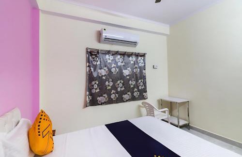 Phulpur Hotel | Vrindavan Lodge Jhusi - 1km from Railway Station