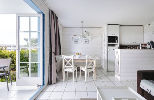Bourgenay Apartment | Vue et face golf port bourgenay, proche mer, foret