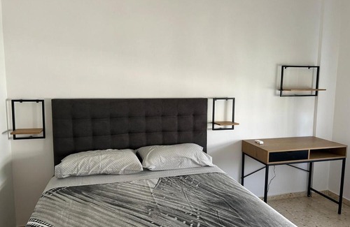 Ciudad Real Apartment | VUT Parque II TORREON 4 dormitorios y 2 baños Parking gratuito cercano