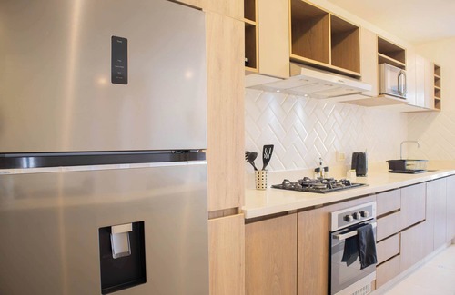 Miraflores Apartment | w* | Inviting 2BR w/Balcony in Miraflores