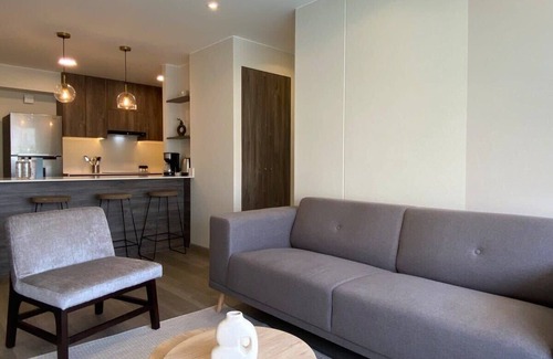 San Isidro Centro Financiero Apartment | w* | Modern 2BR with Balcony in San Isidro