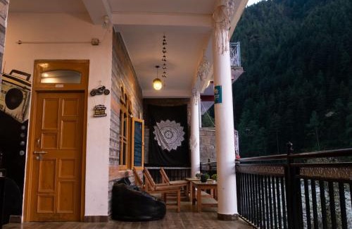 Kasol Hostel | Wabi Sabi Riverside Hostel