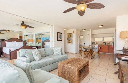 Waikiki Condo | Waikiki Shore 706: Cozy 1BR with Breathtaking Ocean Views