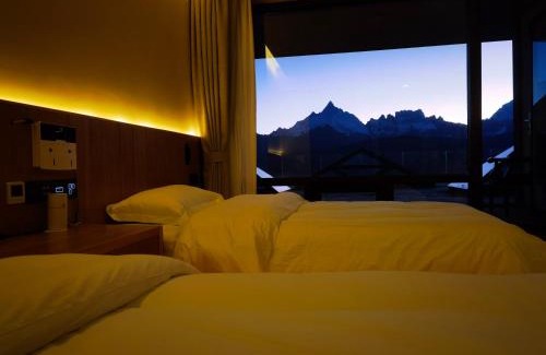 Deqen County Hotel | Wake Up In Snow Capped Peaks