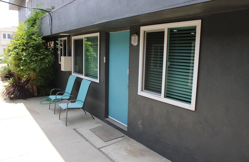 Oceanside Apartment | Wake Up to Ocean Views | Tower 9 Across from the Beach