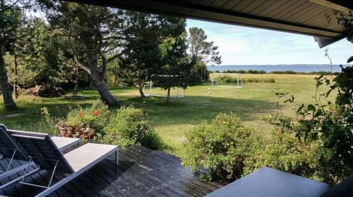 Sklskr House | Wake Up With Water Views From Omø