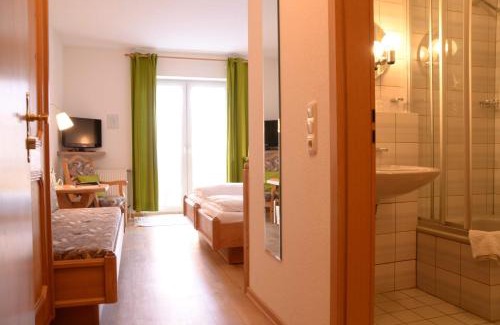 Karlshof/Israelsdorf/Gothmund House | Waldhotel Twiehaus Garni