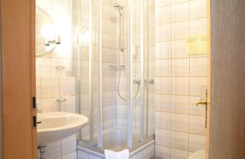 Karlshof/Israelsdorf/Gothmund House | Waldhotel Twiehaus Garni