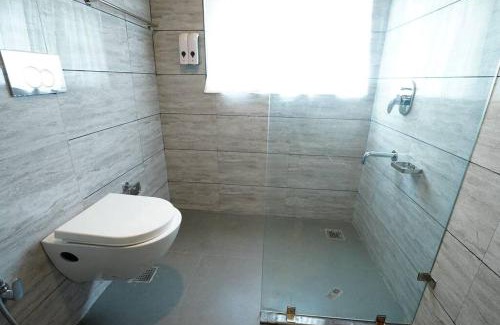 Nishat-Shalimar Apartment | Walisons Homestay Spirea 1 BHK plus 1 Sofa Bed Apartment