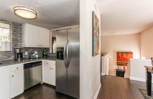 Zilker House | Walk to Barton Springs Pool and Lady Bird Lake Trail. Pet's Ok