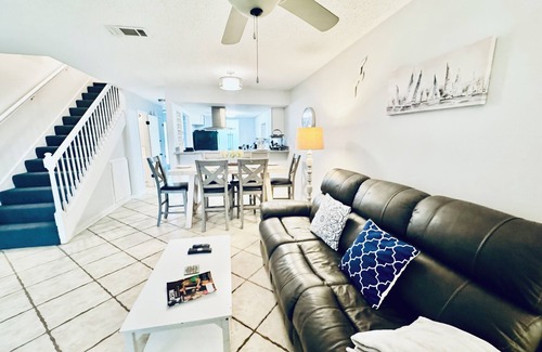 Holiday Isle House | Walk to Beach - Entire Townhome on Holiday Isle in Destin. Sandcastles & Snorkel