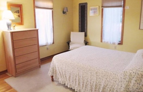 South Harwich House | Walk to Beach Water Views Wraparound Deck WiFi Deja View
