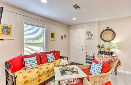 Tool House | Walk to Cedar Creek Reservoir Home with Fire Pit!