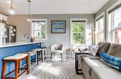 Charlevoix Apartment | Walk to Dtwn Charlevoix Condo with Fireplace