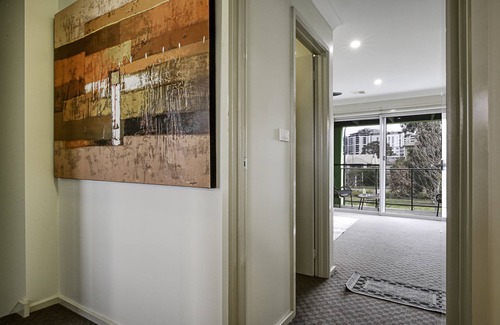 Gungahlin Apartment | Walk to Everything, Amazing Location, 400m to CBR Light Rail and Shopping Centre