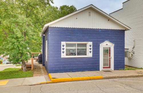 Pepin Apartment | Walk to Lake and Dining Couples Cottage in Pepin