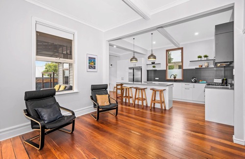 Middleton Beach House | Walk to Middleton Beach Albany - Family Friendly!