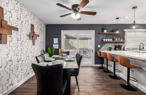 Casa Granada Townhouses House | Walk to Old Town & Giants Stadium! Unit w/Pool