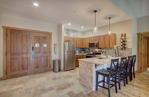 River Run Condo | Walk to Slopes Penthouse - Red Hawk 4 Bed/4 Bath PENTHOUSE CONDO