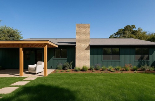 Denton House | Walk to the park! Pet-friendly with kids' essentials. Remodeled 3-bedroom home.
