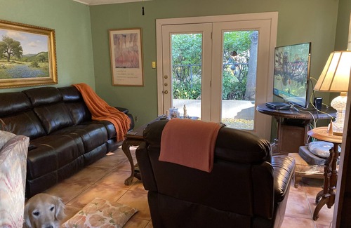 Zilker Apartment | Walk to Zilker Park, Barton Springs, restaurants. Active ride share area.