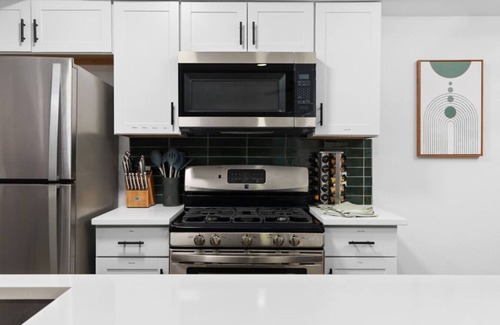 South Lamar House | Walk to Zilker Park & SoCo - Austin's Best