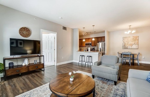 Westerville Apartment | Walkable Pet-Friendly 2BR/2BA On 1st Floor!