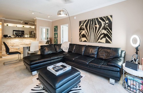 Downtown West Palm Beach Condo | walking distance to EVERYTHING in downtown West Palm Beach.