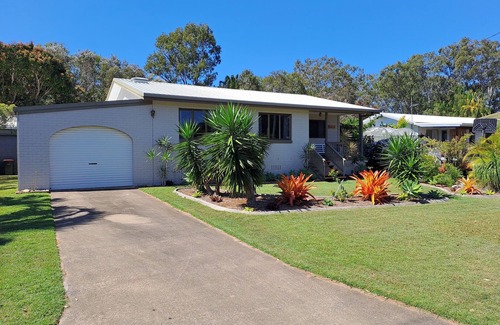 Agnes Water House | Walking distance to beach