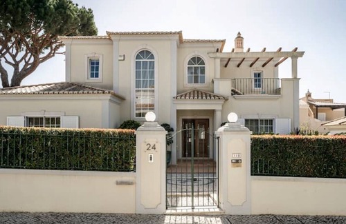 Vale do Garrao Villa | Walking distance to the beach - Nr Quinta Do Lago