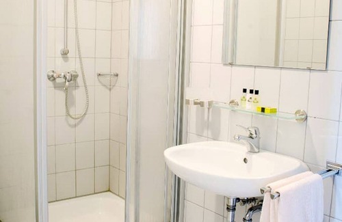 Roding Hotel | Wallfahrts-Gaststätte Heilbrünnl