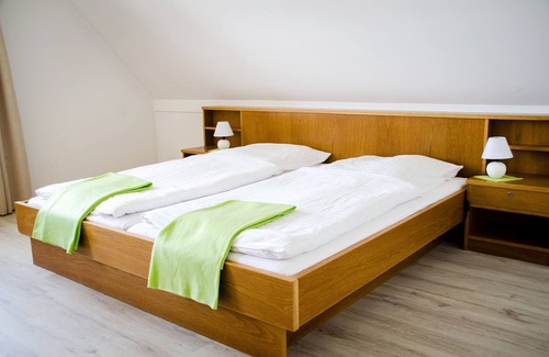 Roding Hotel | Wallfahrts-Gaststätte Heilbrünnl