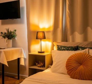 Nowe Miasto Apartment | Walnut Delight Apartment B Old Town