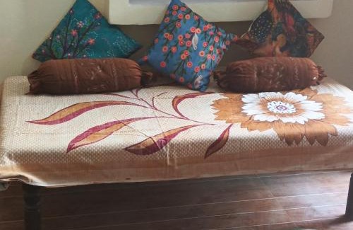 Alambagh Bed & Breakfast | Wander Vibes Quadruple Boys DROM